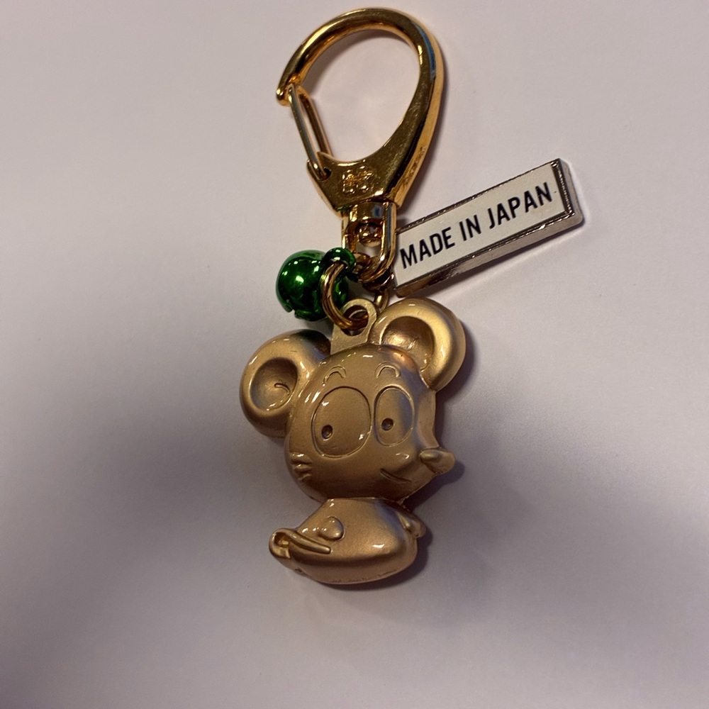 Gold Mouse Keychain with Green Accent - Picture 2 of 5